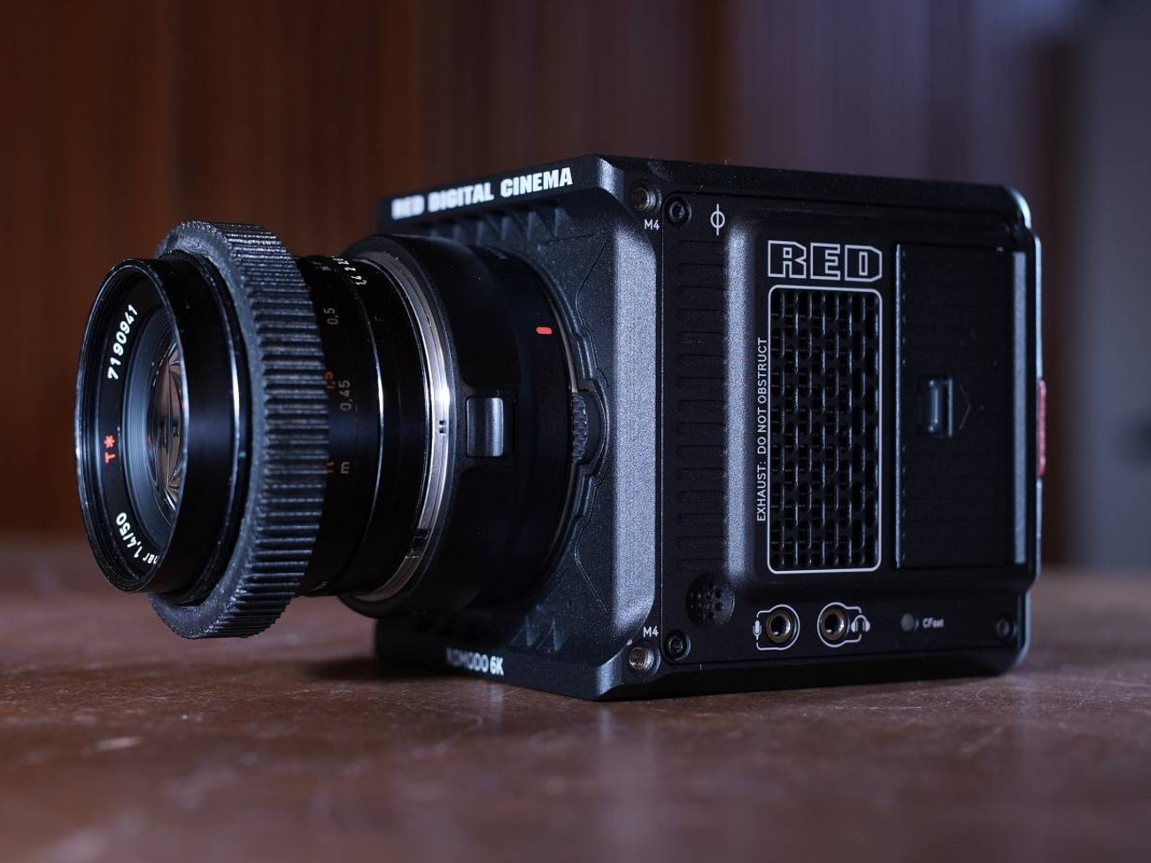 Red komodo cine studio kit | creative organic look lenses: contax zeiss leica r