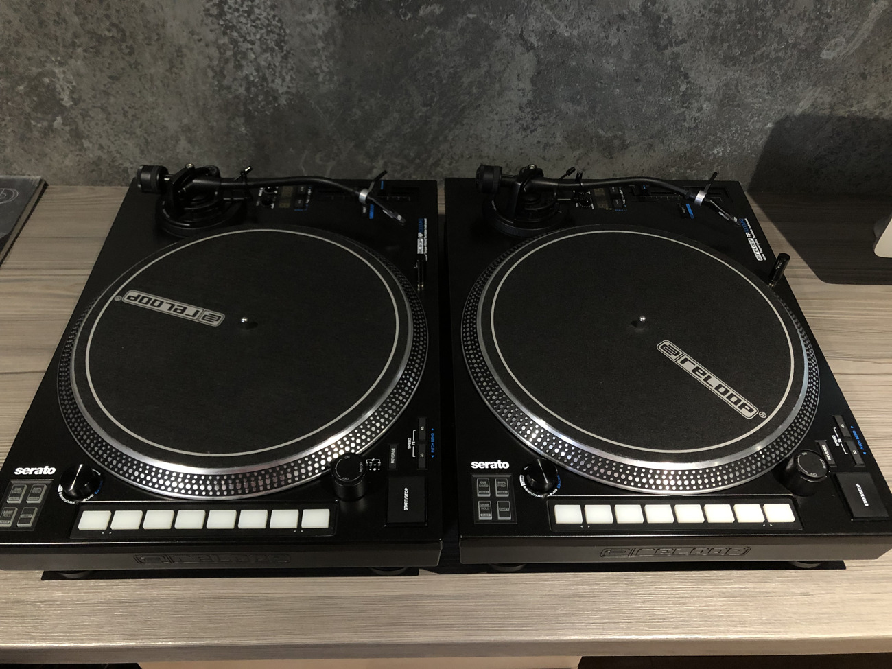Reloop rp8000mk2 hybrid turntables (pair)