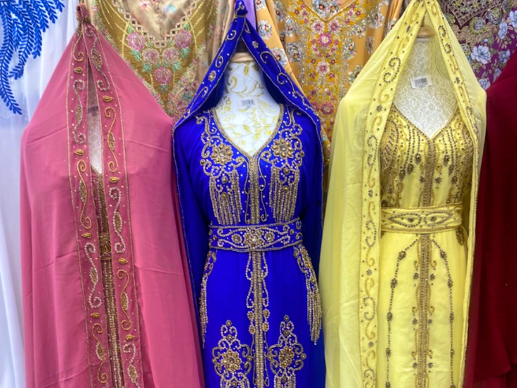 Rent moroccan kaftan in blue party dress