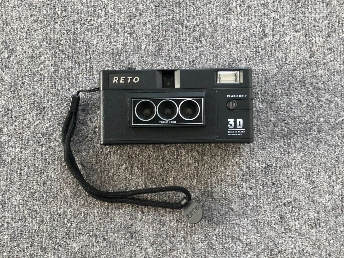 Reto3d 3d film camera w/flash (similar to nishika/nimslo)
