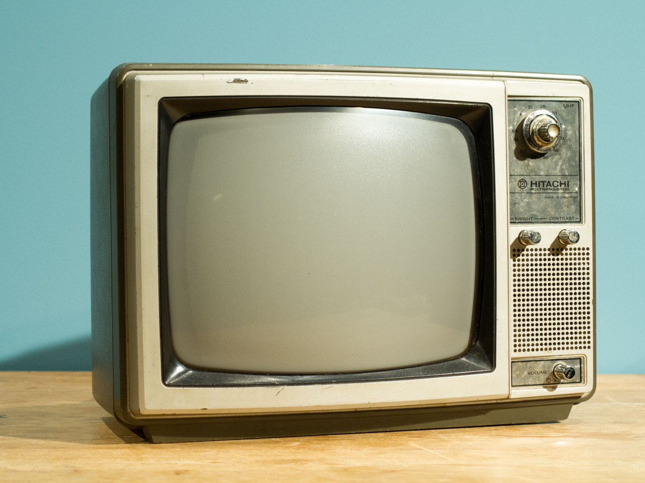 Retro hitachi m1262 monochrome crt tv