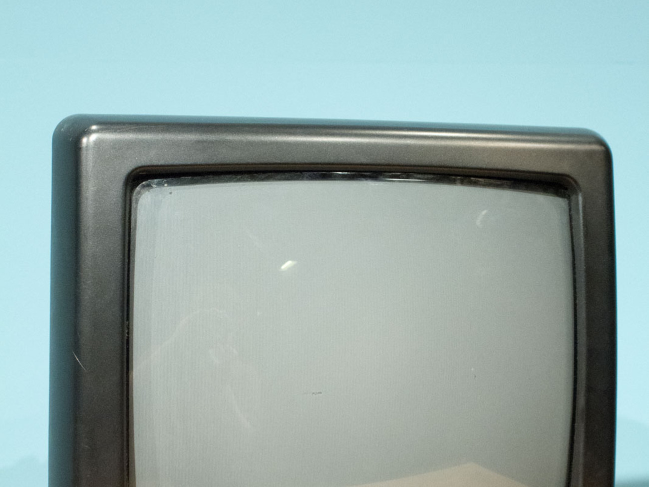 Retro onwa k-9715 colour crt tv