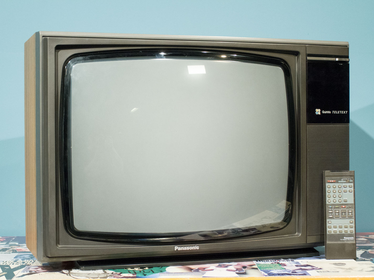 Retro panasonic tx-5500 remote control colour crt tv