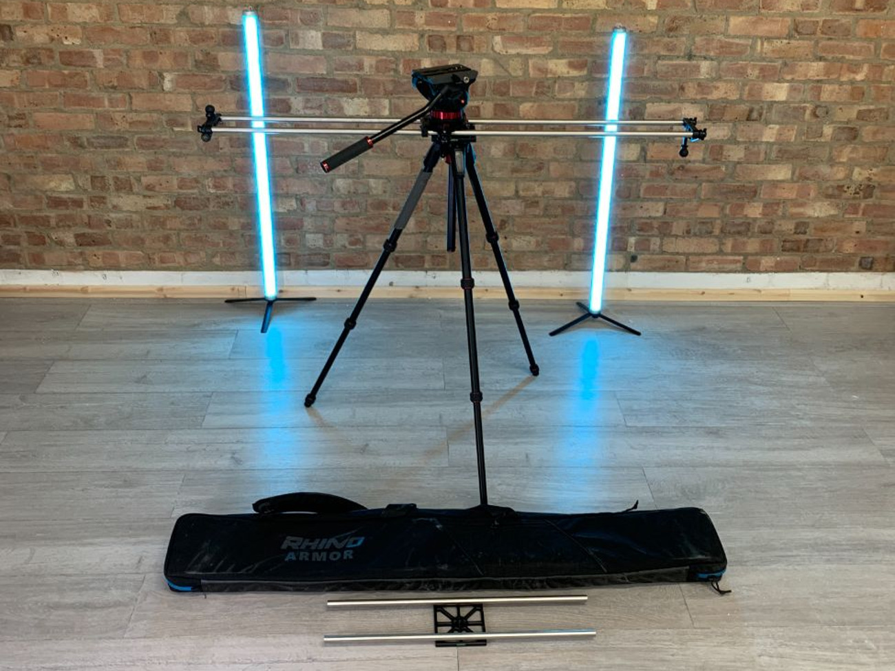 Rhino film slider with video pro fluid video head camera  slider tripod
