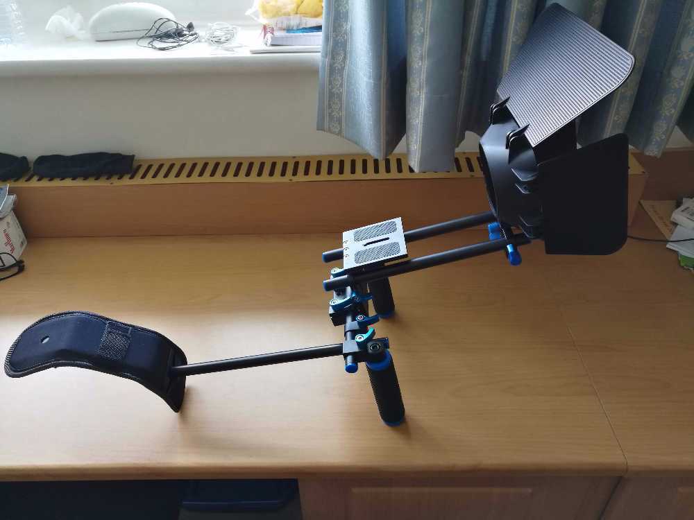 Shoulder mount and 15mm rail rod system