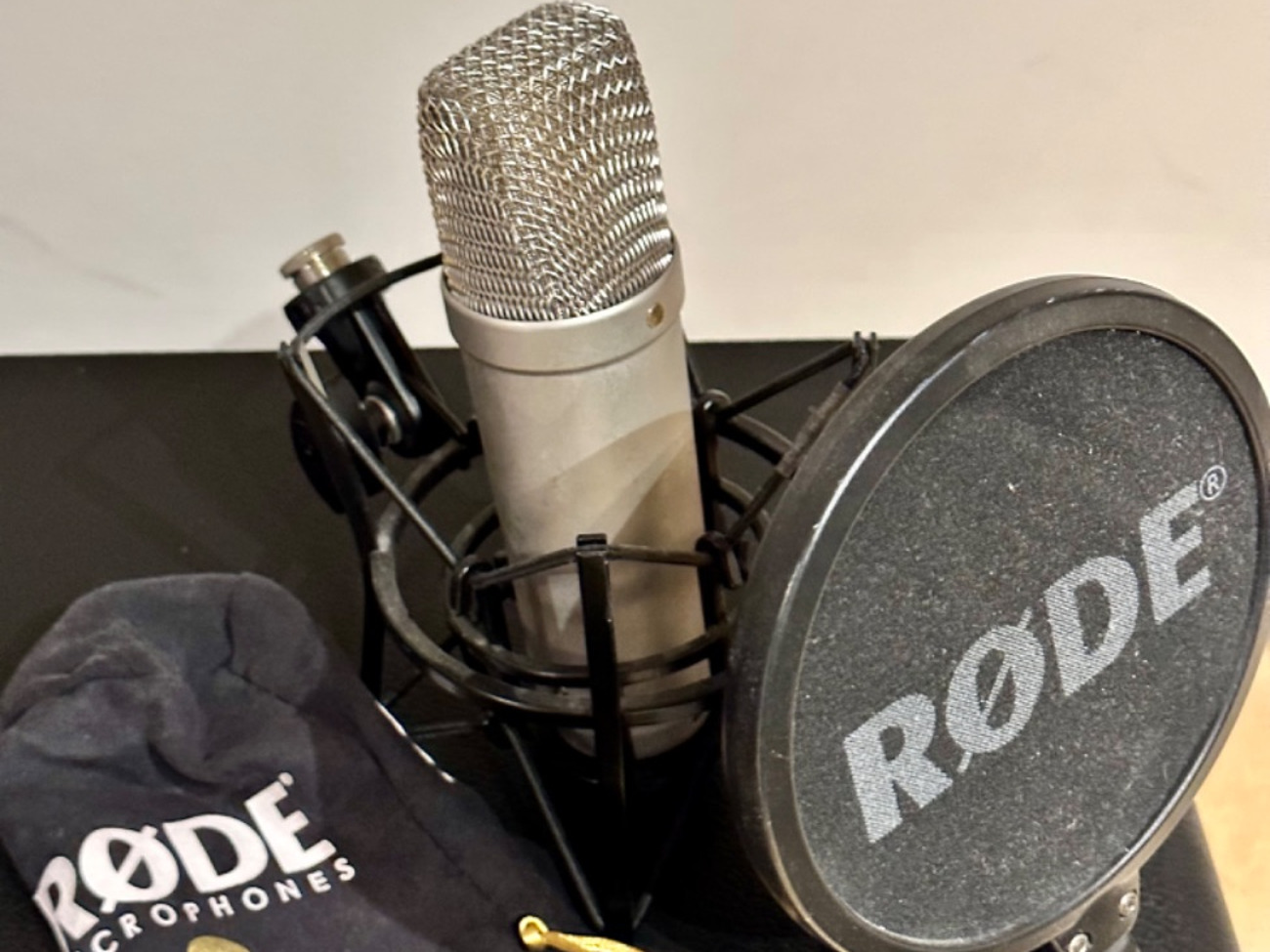 Rode nt1-a microphone
