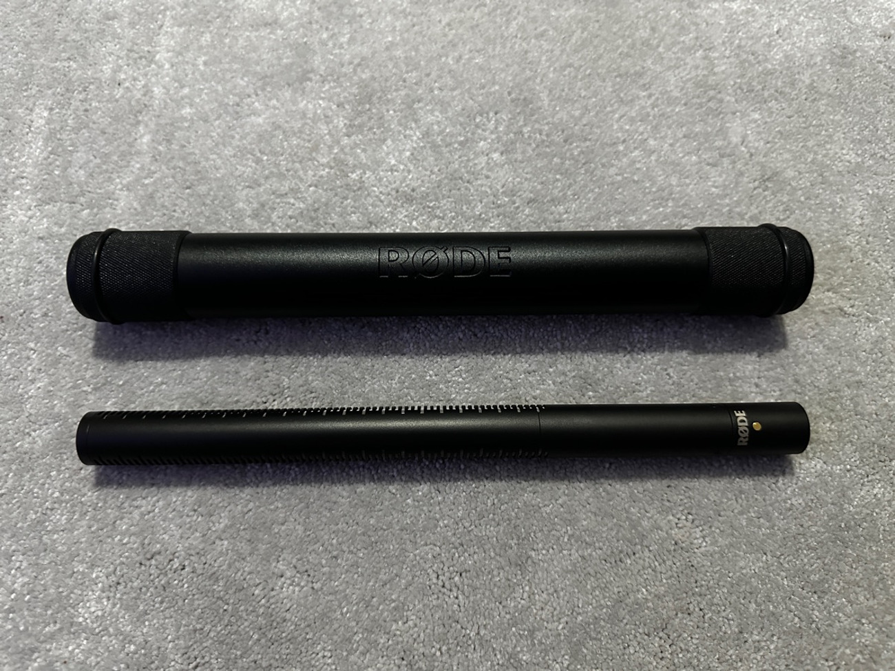 Rode ntg3b shotgun microphone + hard carry case 