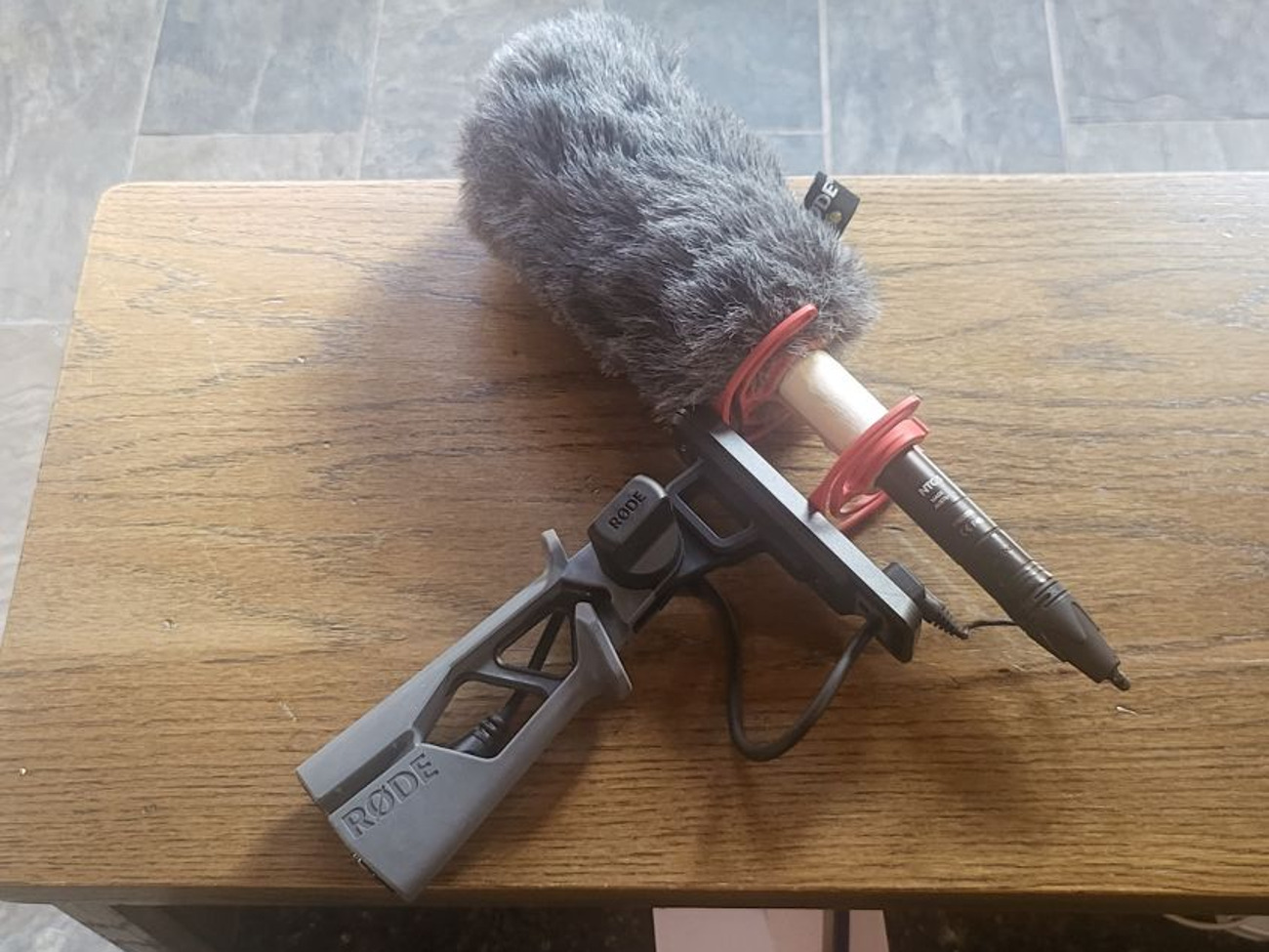Rode ntg5 shotgun microphone plus shockmount and windshield