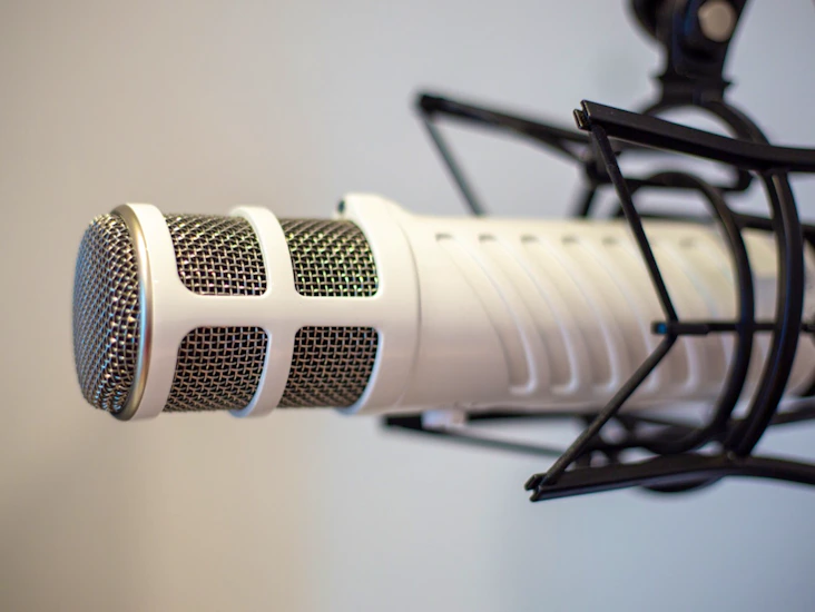 Rode podcaster usb microphone with arm and shock mount