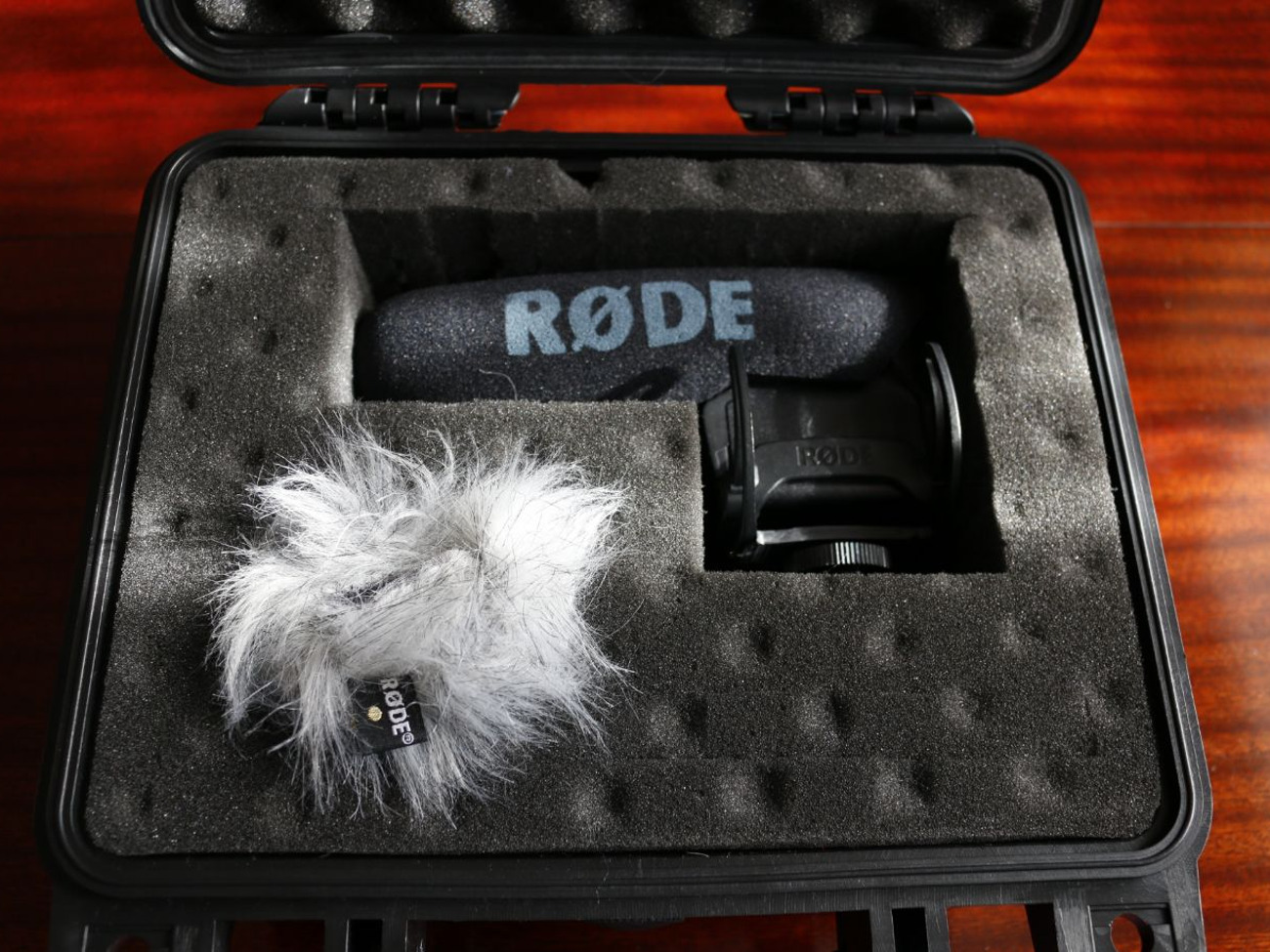 Rode videomic pro + deadcat