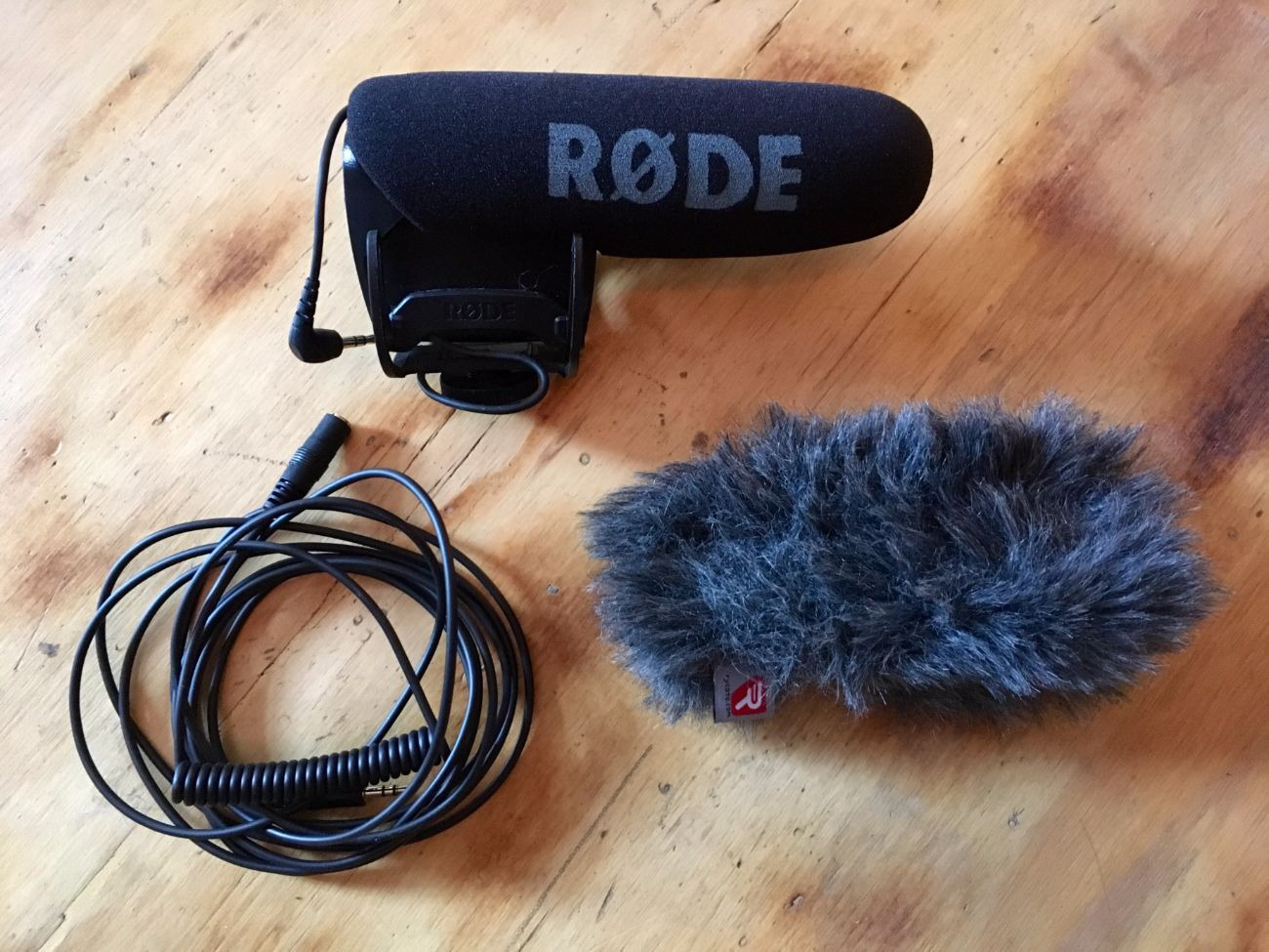 Rode video mic pro with deadcat & 3m jack extension