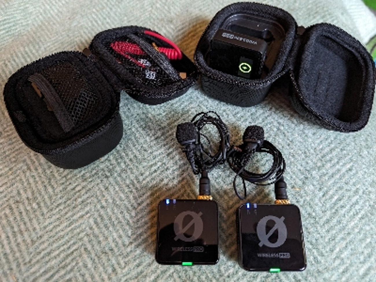 Rode wireless pro dual wireless microphone system 