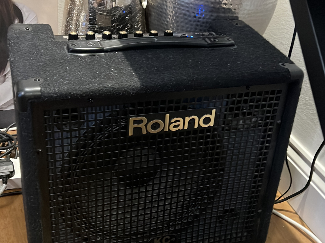 Roland kc-350 4-ch mixing keyboard amplifier