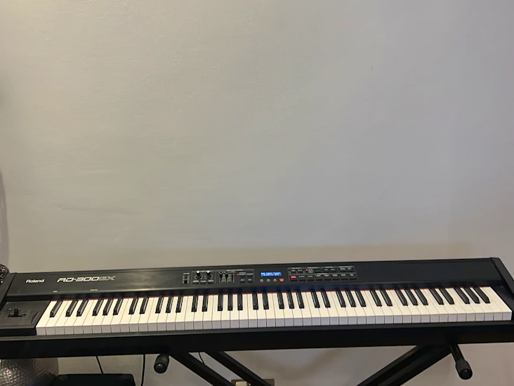 Roland rd300gx digital stage piano