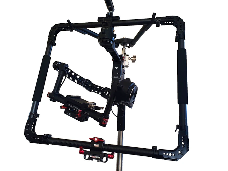 Ronin 1 + smallrig ring grip