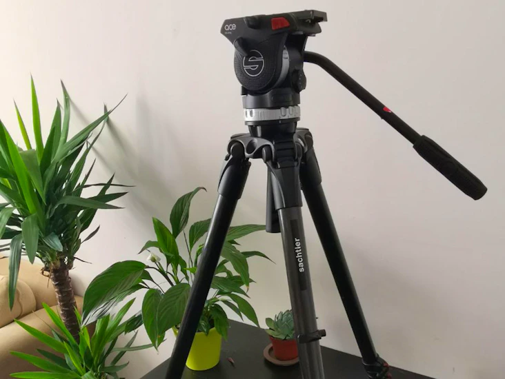 Sachtler ace carbon fibre tripod system with video head