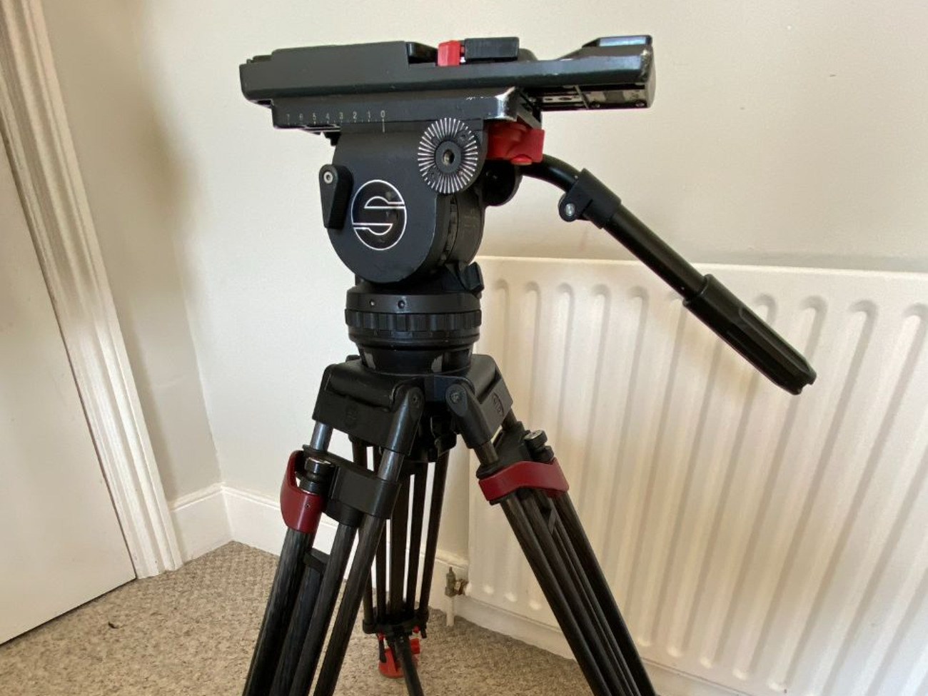 Sachtler video 18p tripod
