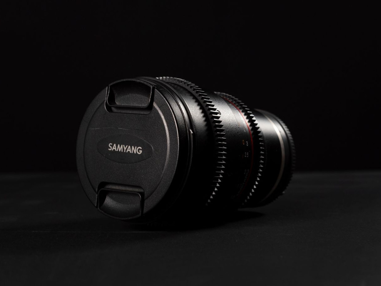 Samyang 85mm t1.5 cine lens for sony e-mount