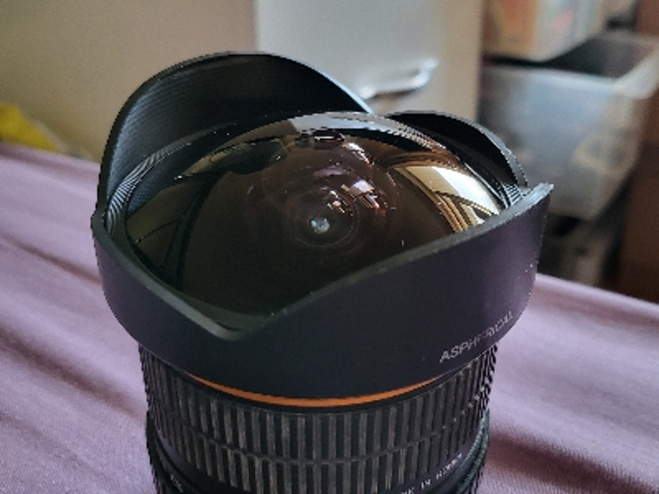 Samyang 8mm f/3.5 fisheye dslr lens - canon ef