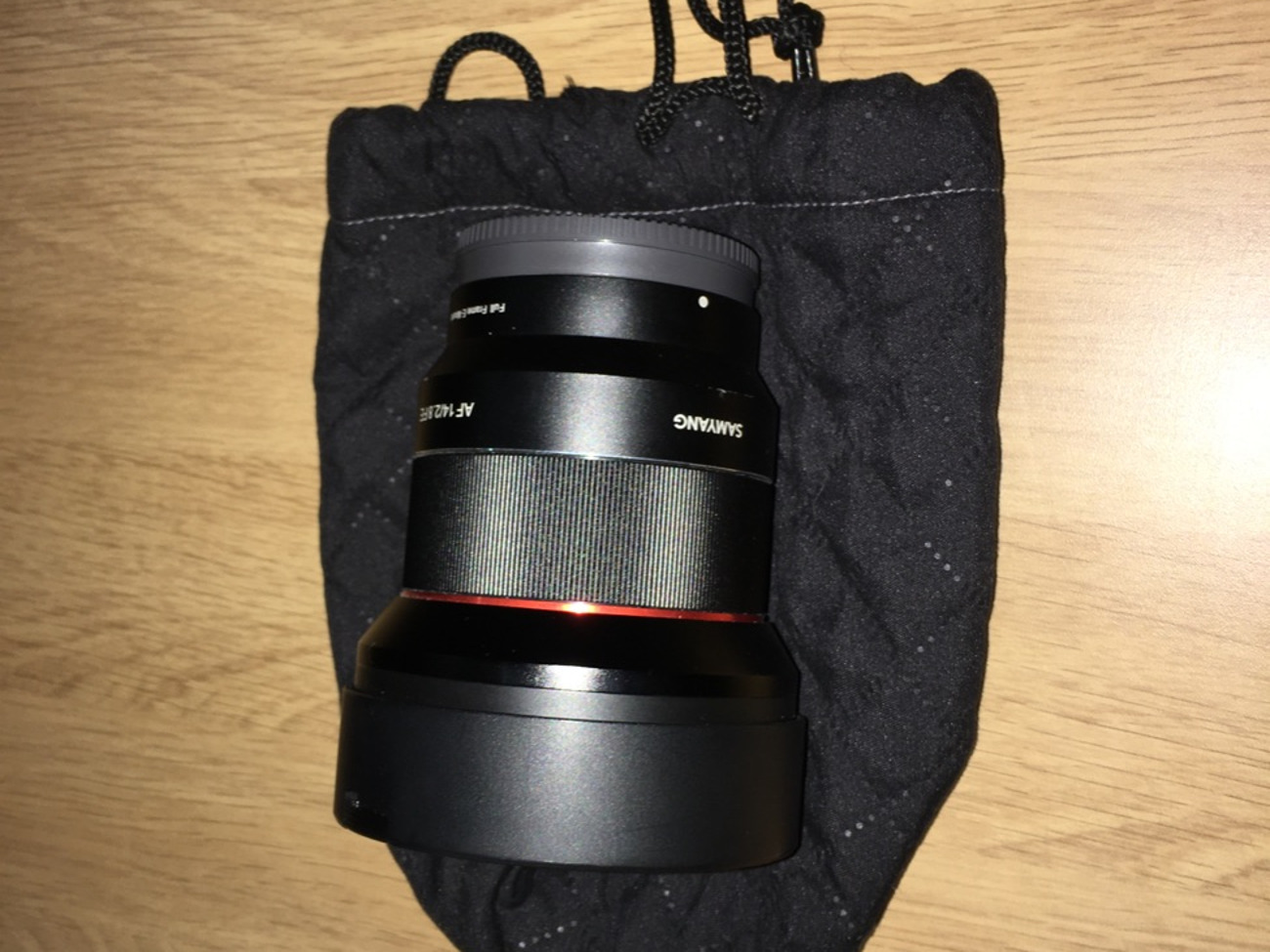 Samyang af 14mm f/2.8 fe lens for full frame sony e mount