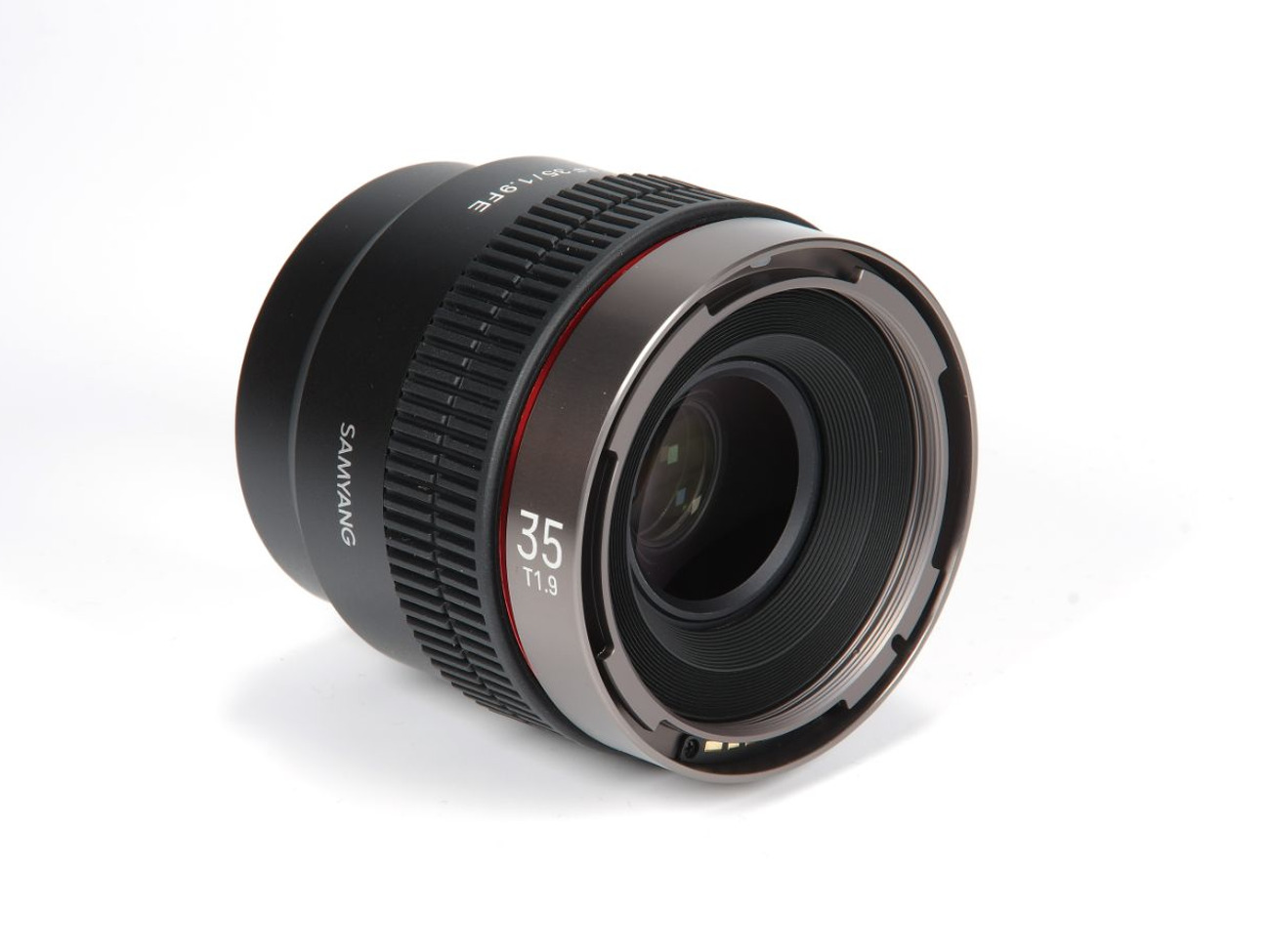 Samyang v-af 24mm and 35mm cine lenses