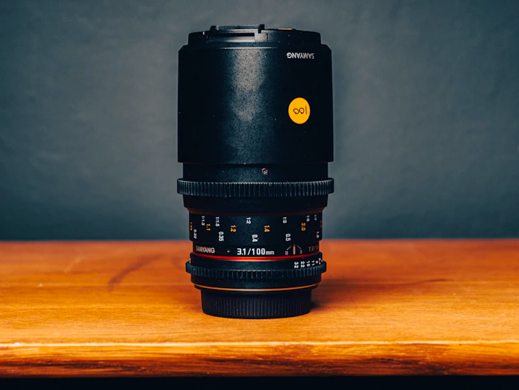 Samyang vdslr 100 mm t3.1 (ef mount)