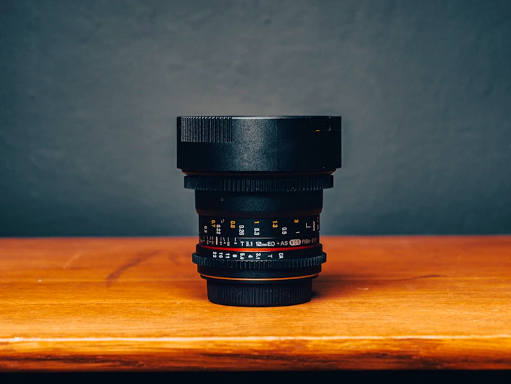 Samyang vdslr 12 mm t3.1 fisheye (ef mount)