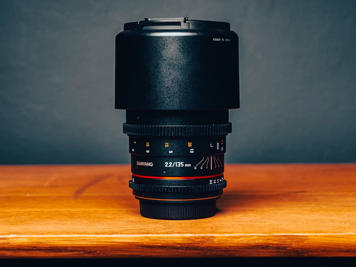 Samyang vdslr 135 mm t2.2 (ef mount)