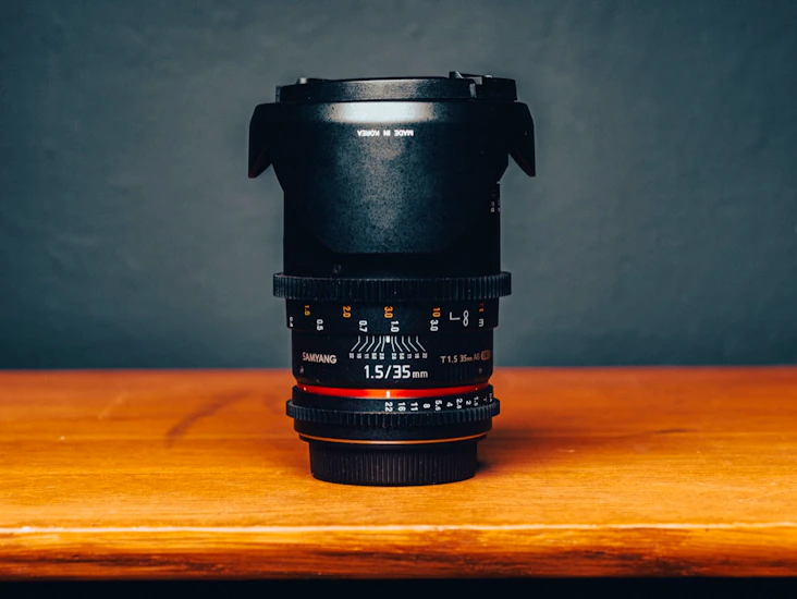 Samyang vdslr 35 mm t1.5 (ef mount)