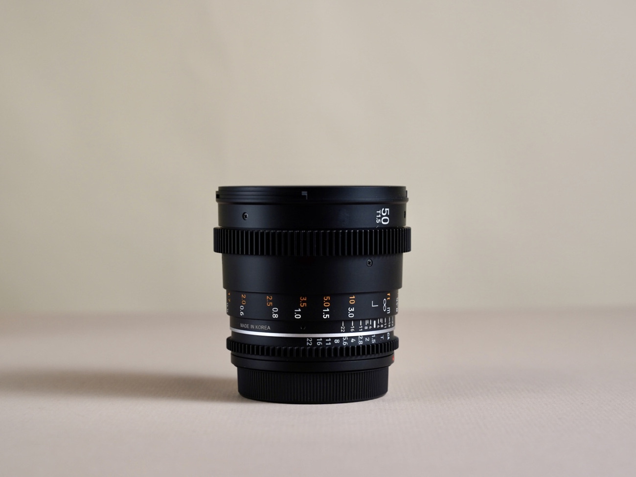 Samyang vdslr 50mm t1.5 canon ef