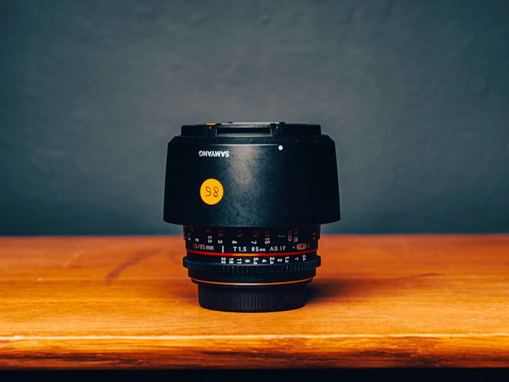 Samyang vdslr 85 mm t1.5 (ef mount)