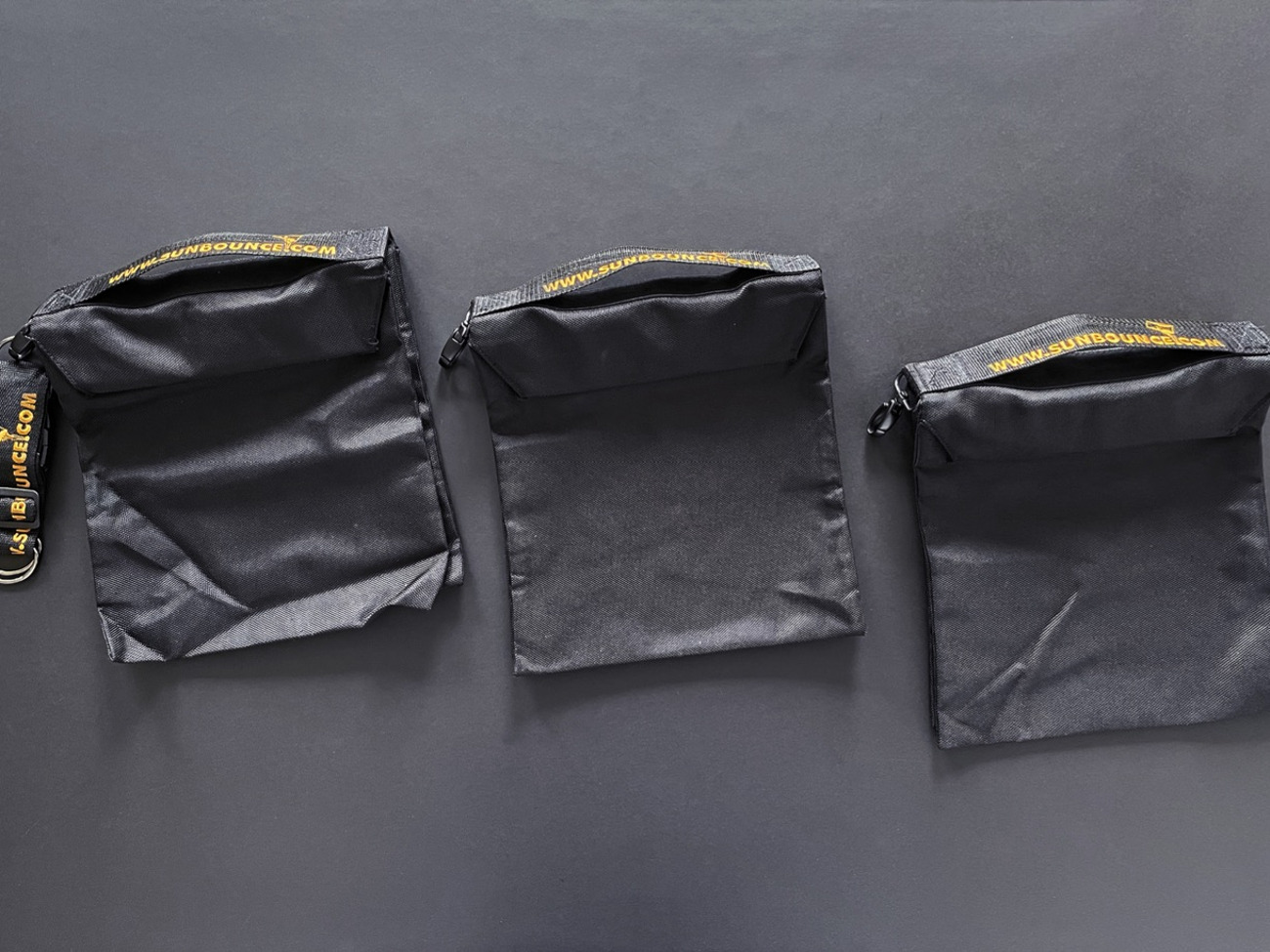3 sunbounce heavy duty sand bags