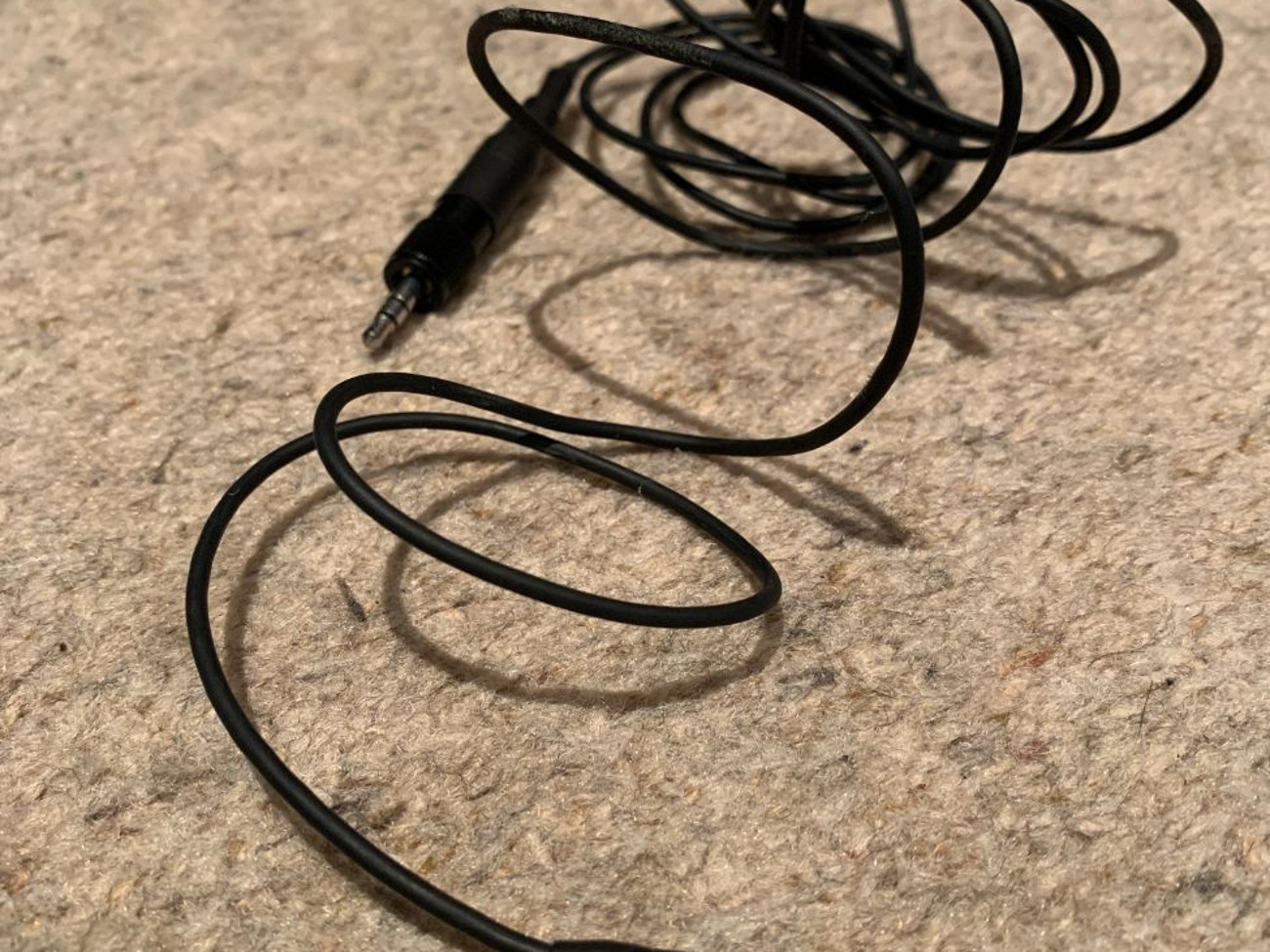 Sanken cos-11 radio mic