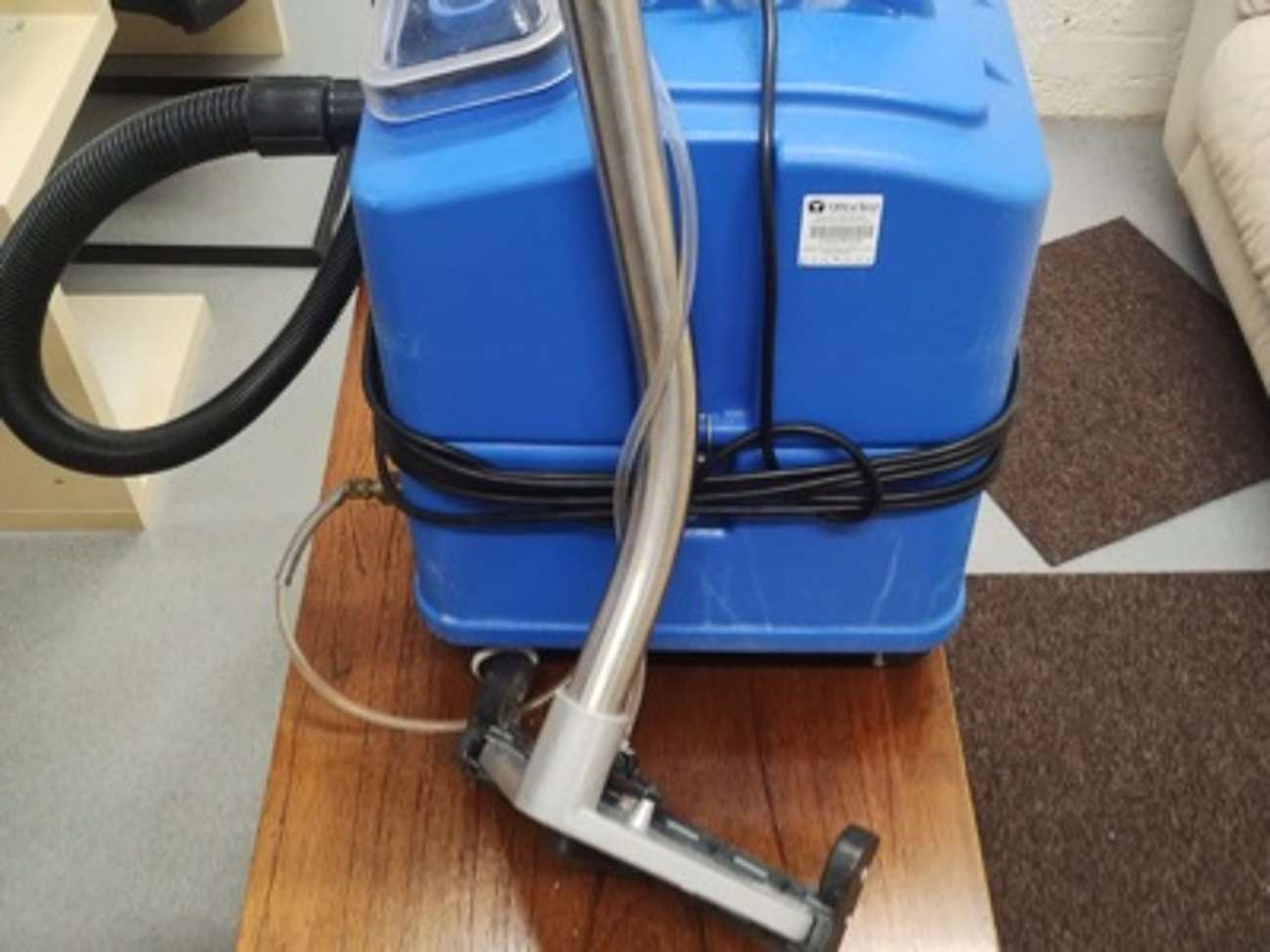 Santoemma industrial carpet cleaner