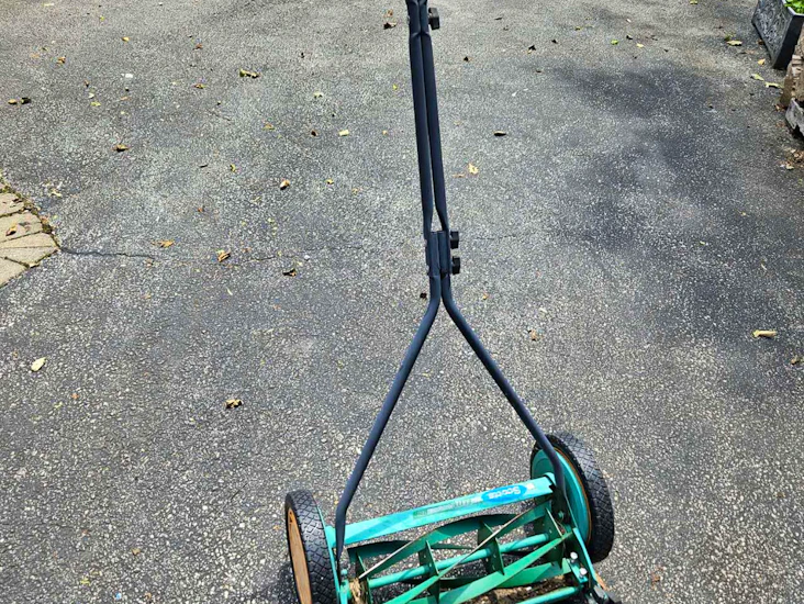 Scott reel lawn mower