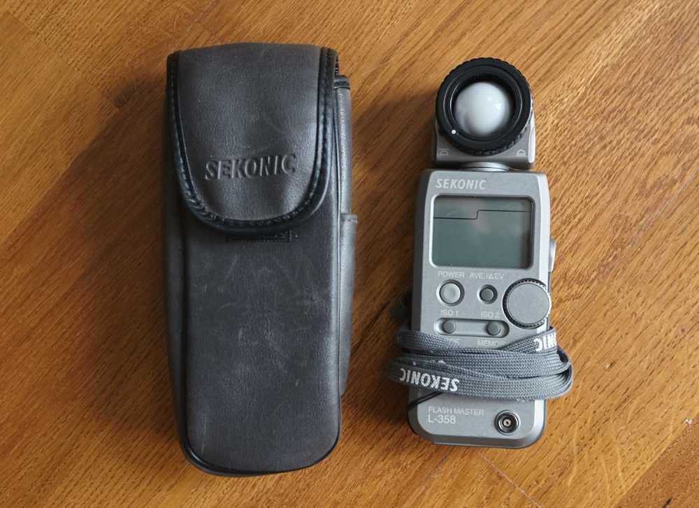 Sekonic   light meter