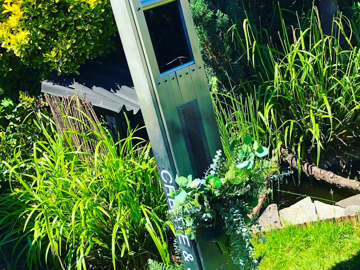 Selfie pod hire - modern photobooth