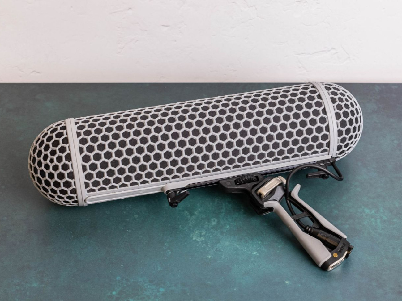 Sennheiser 416 - p48 (with rode blimp 2) 