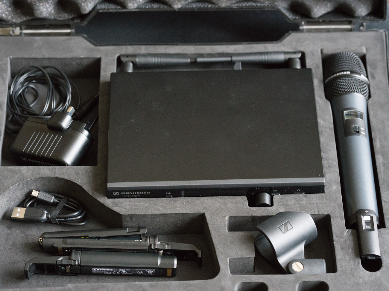 Sennheiser d1 wireless digital microphone