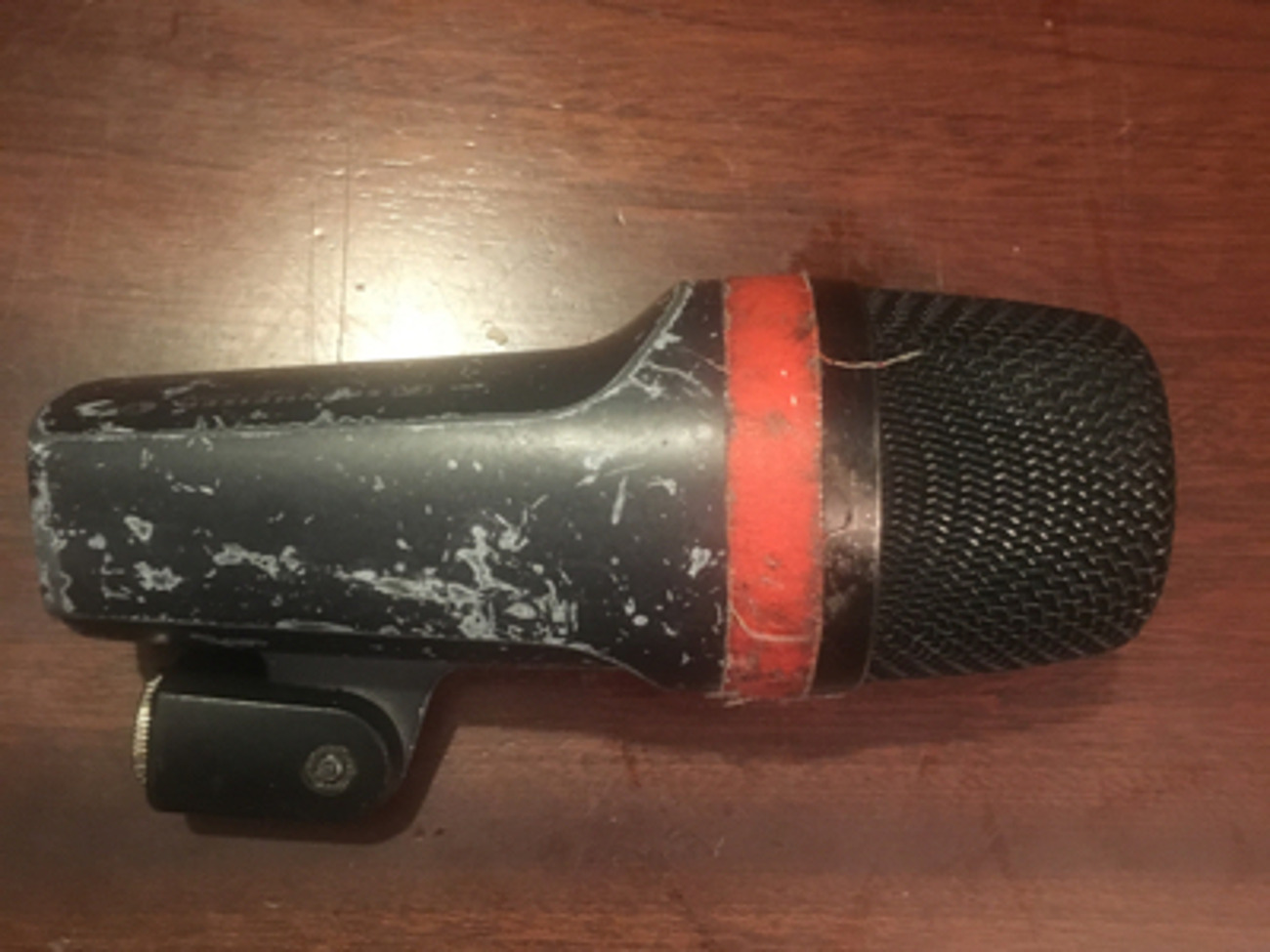 Sennheiser e602 kick drum microphone
