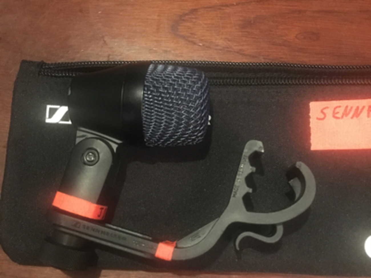 Sennheiser e904