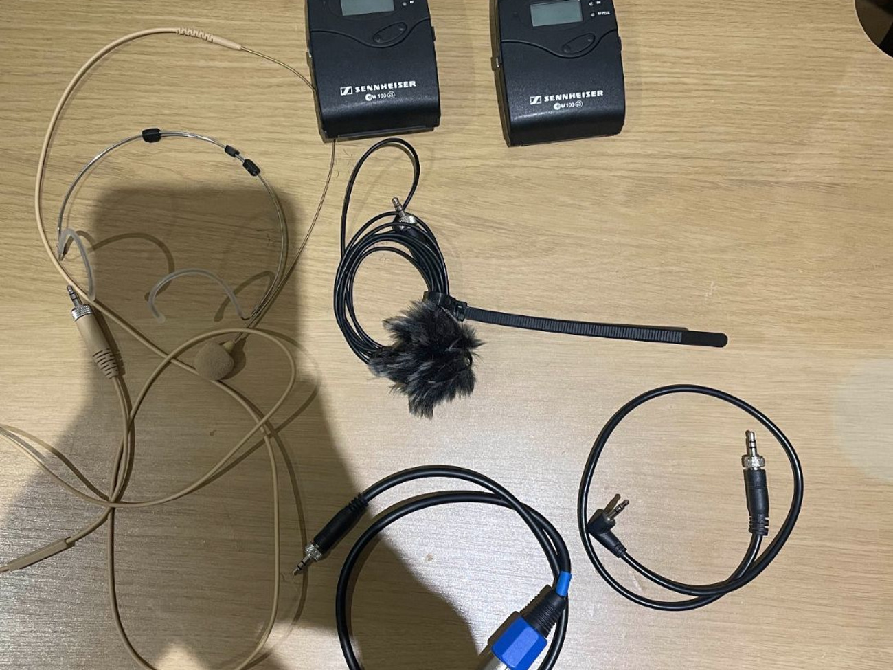 Sennheiser ew 100 g3 wireless mic set with headset included