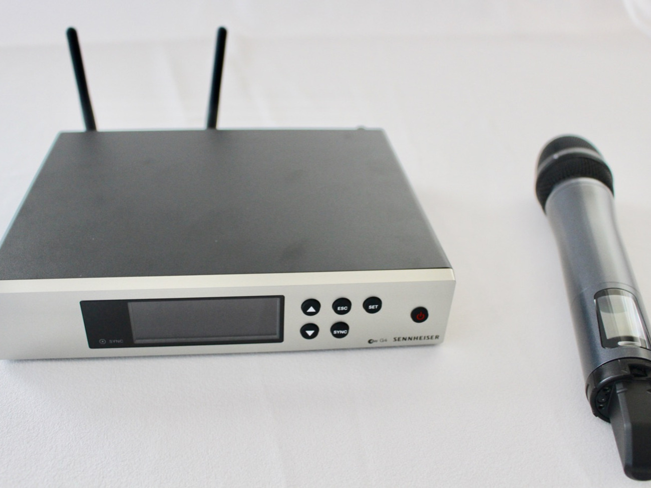 Sennheiser ew 100 g4 835-s-gb vocal set channel 38