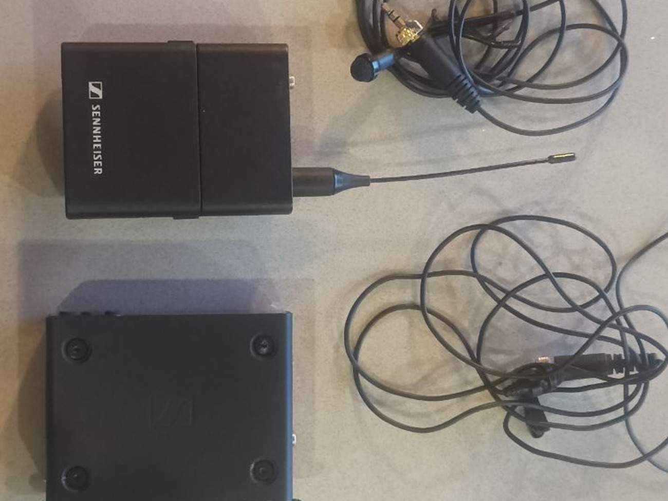 Sennheiser ew-dp wireless radio microphone kit