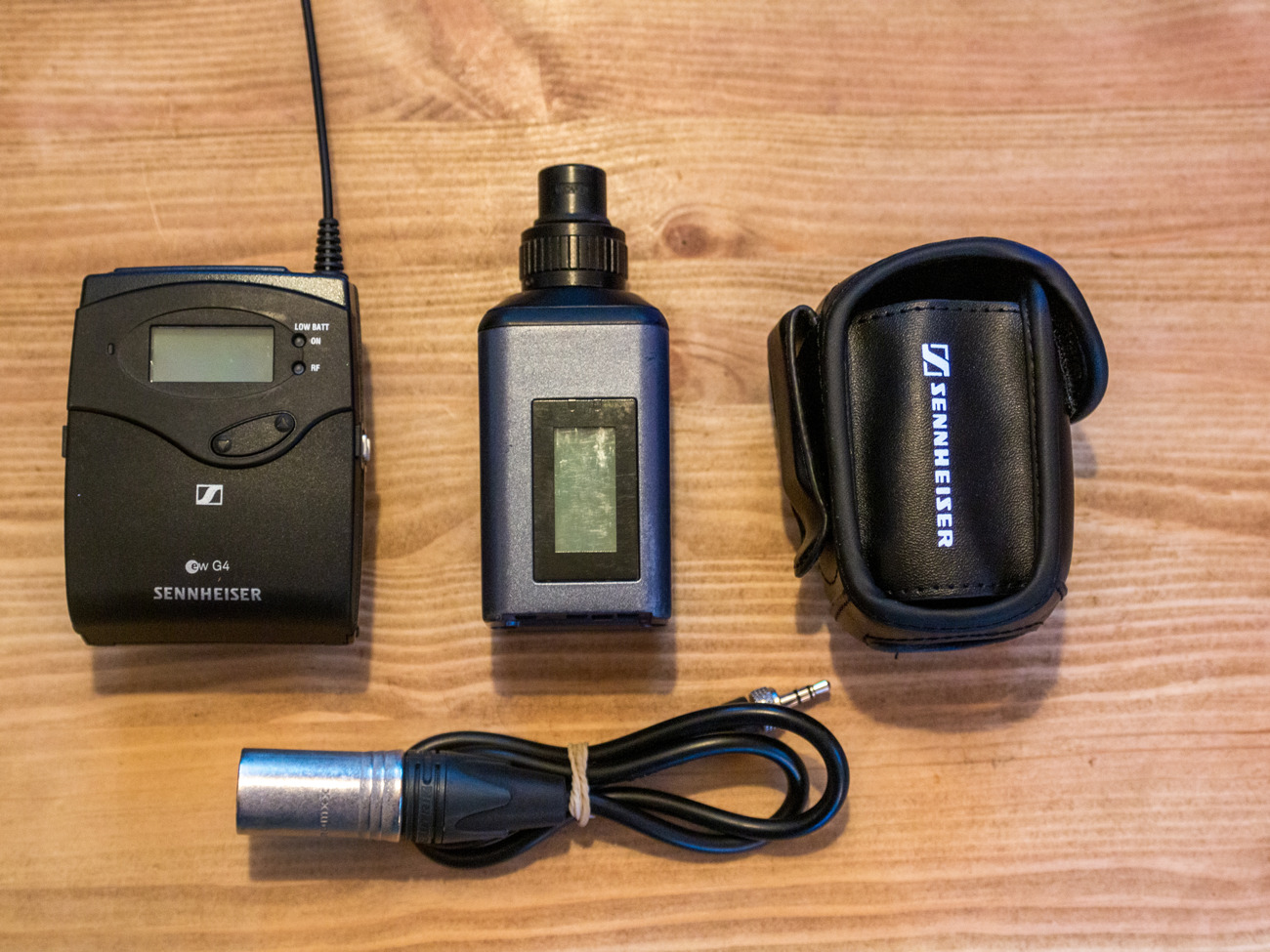 Sennheiser skp100 + ew 112 g4 wireless boom kit - gb band (buttplug)