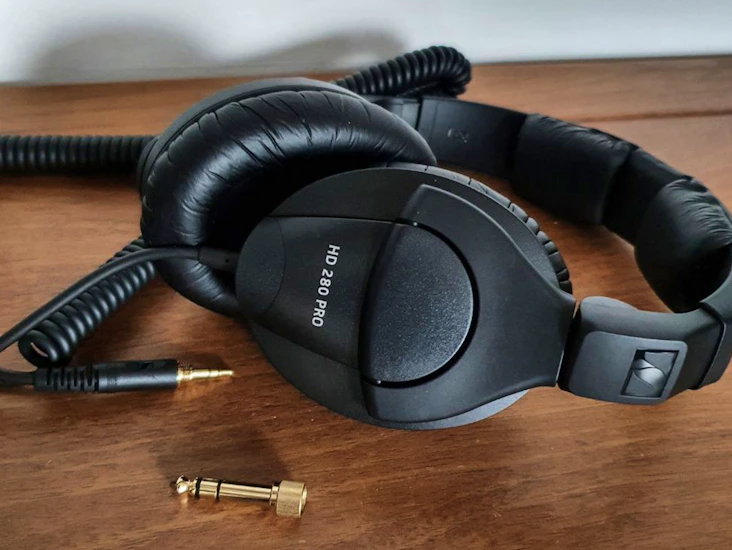 Sennheiser hd 280 pro full-size headphones - black