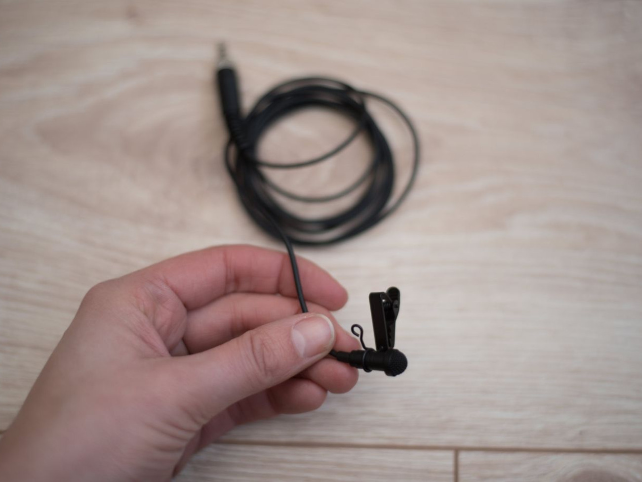 Sennheiser me-4 omnidirectional lav/lapel microphone