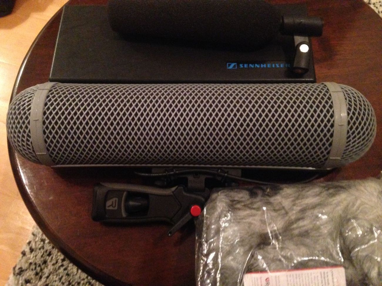 Sennheiser mkh 416 shotgun mic & rycote modular windshield kit