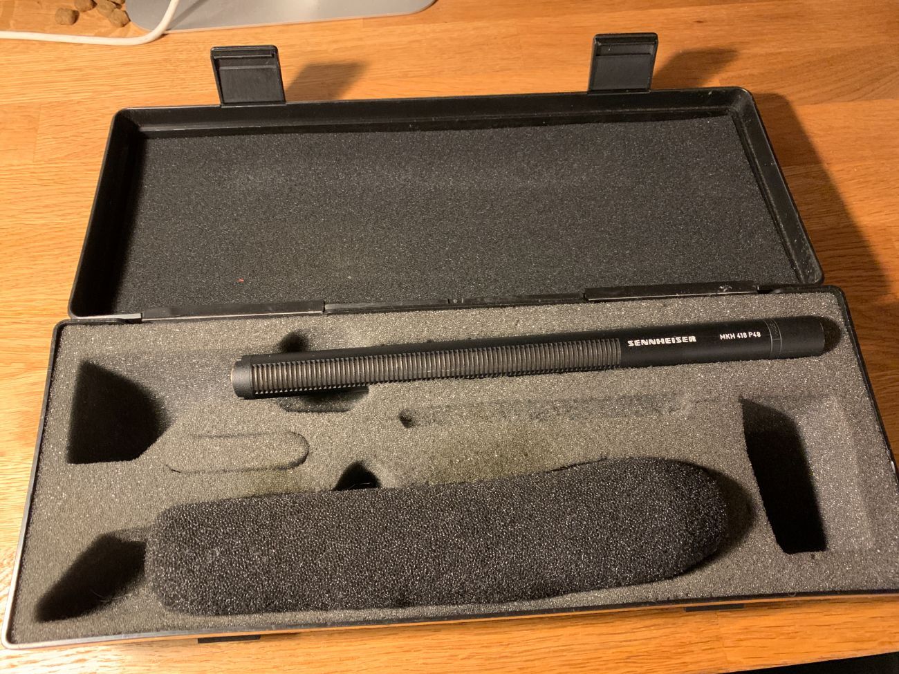 Sennheiser mkh416 shotgun mic