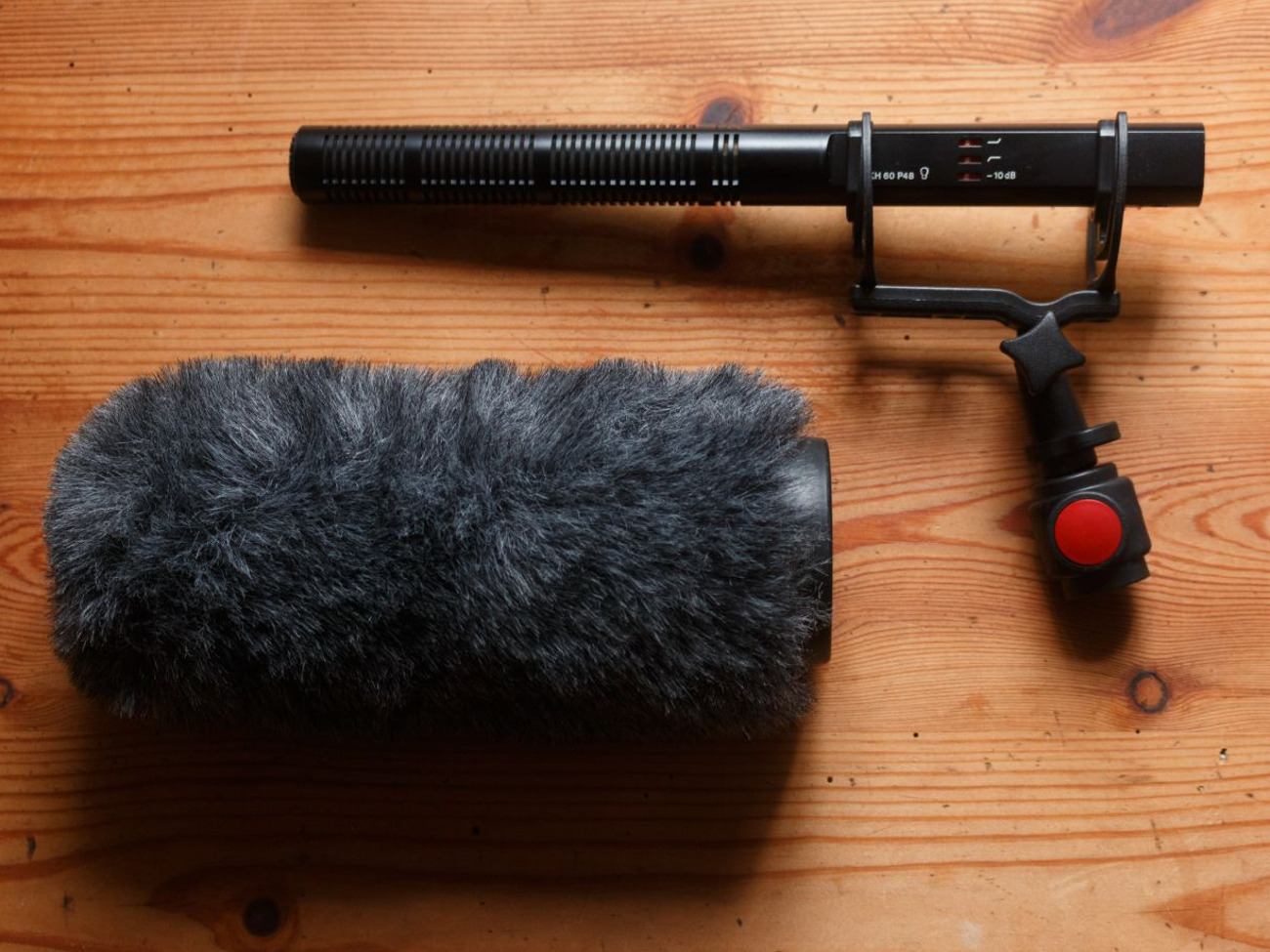 Sennheiser mkh60 shotgun boom microphone with blimp